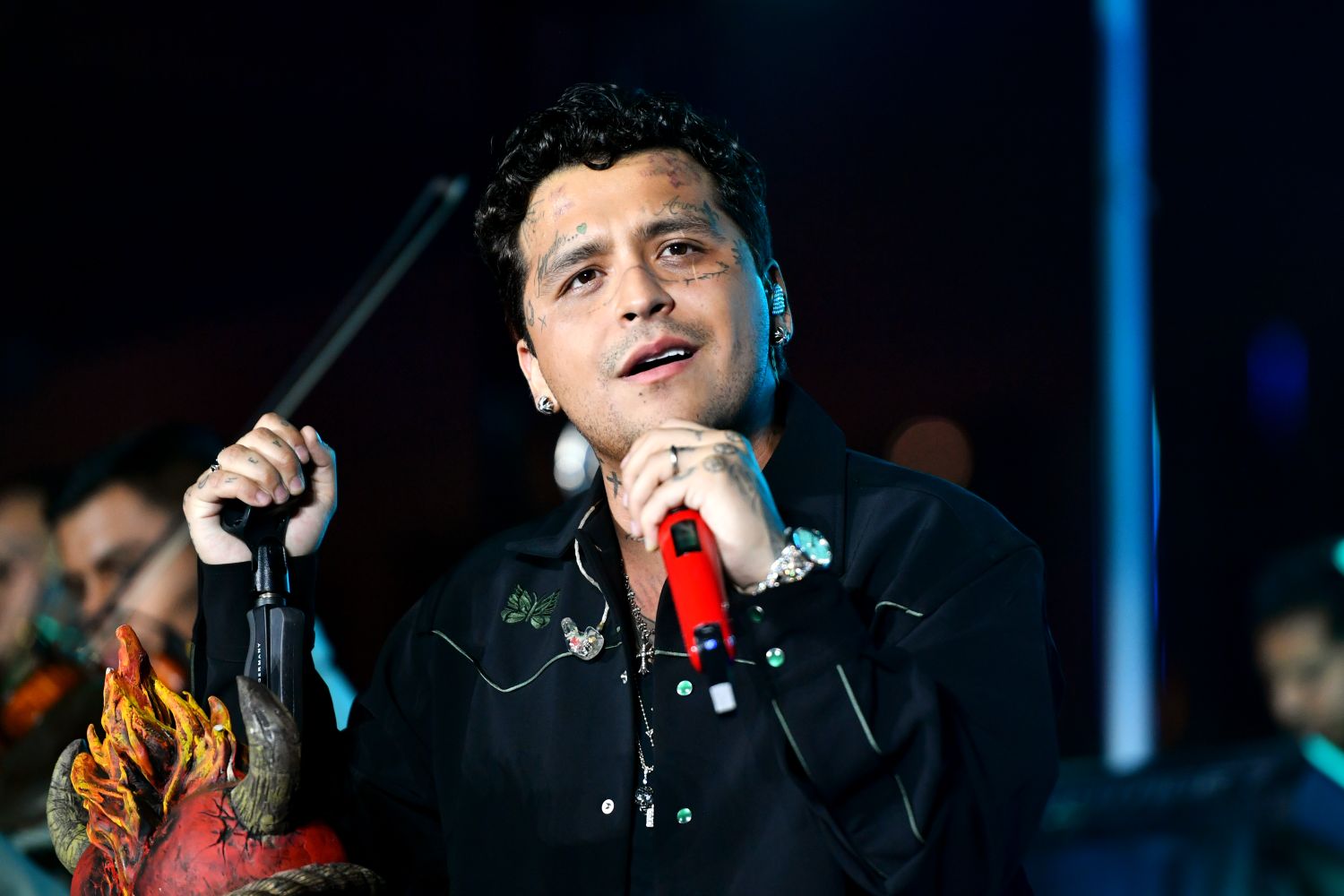 Soy un cantante, no soy un ejemplo para nadie: Nodal responde a críticas