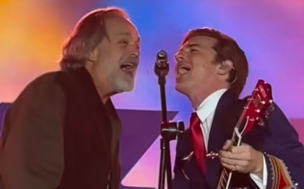 ¿Es una broma punk? Se reencuentran Drake y ‘su papá’ Walter en Feria de Querétaro