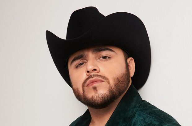 Gerardo Ortiz regresa a México y su llegada termina en caos mediático