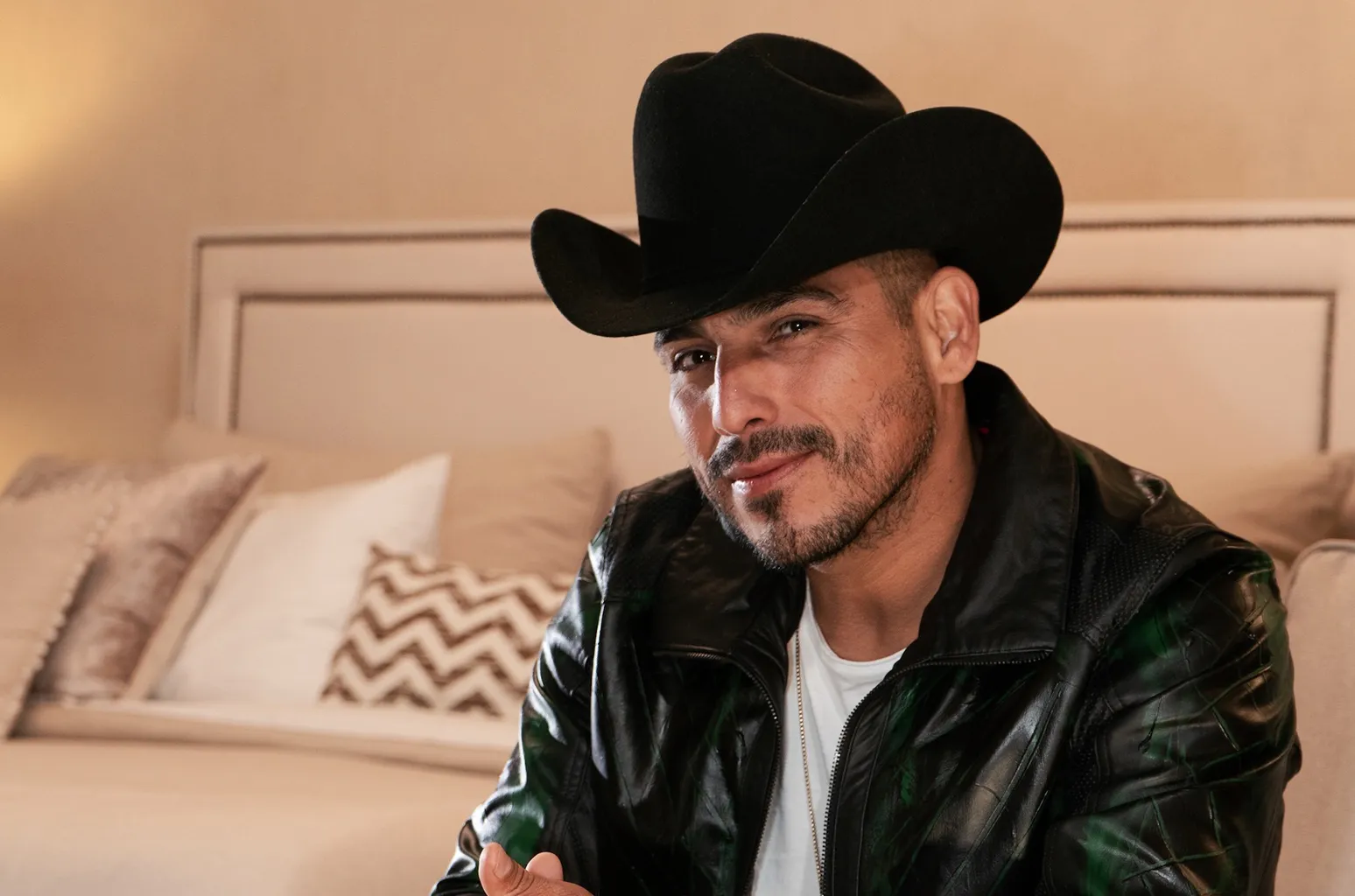 Espinoza Paz revela que fue rechazado por una mujer por no haber estudiado